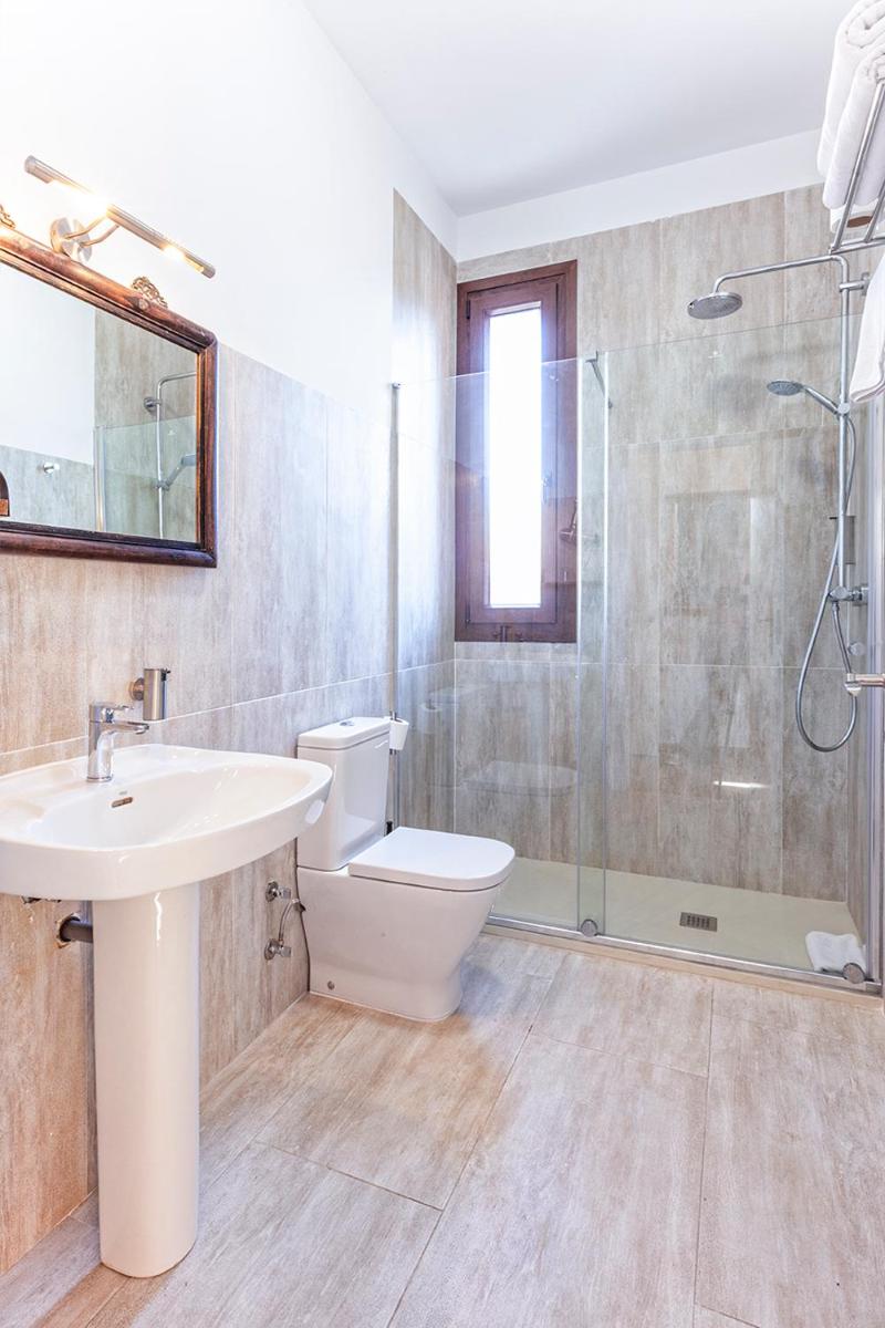Un baño de Hotel Spa Salinas de Imón