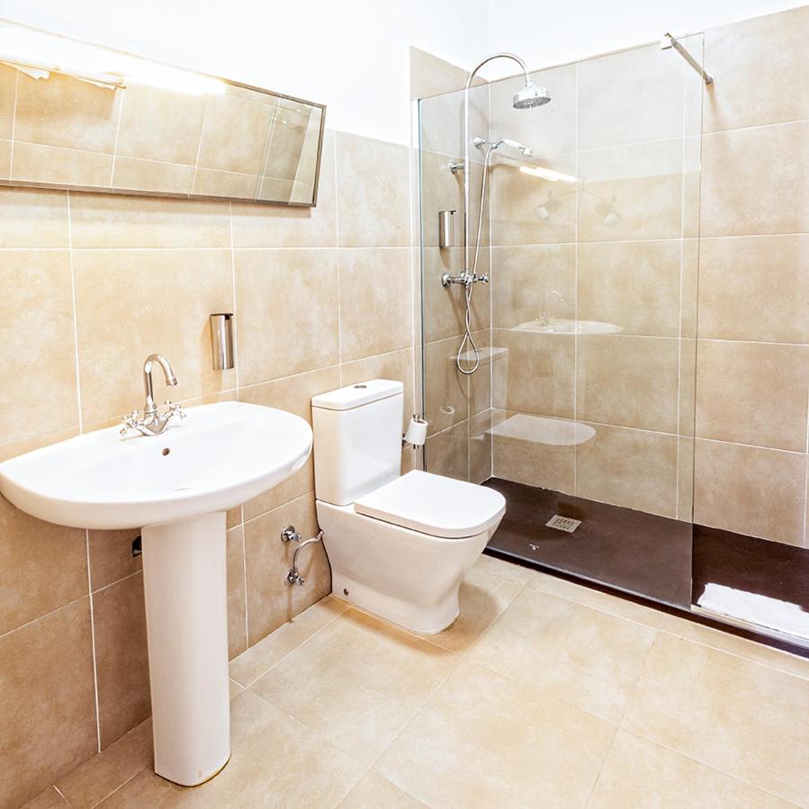 Un baño de Hotel Spa Salinas de Imón