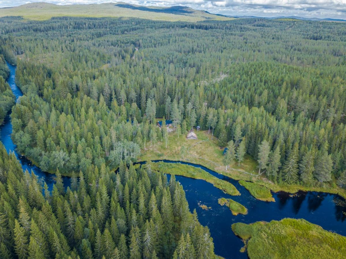 The Old Logging Camp - Housity