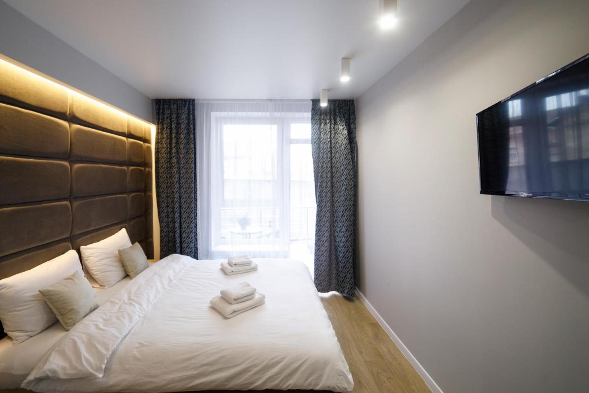 New Point in the Centre - Housity