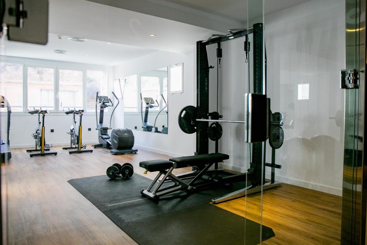 Gimnasio o instalaciones de fitness de Moon Hotel & SPA.