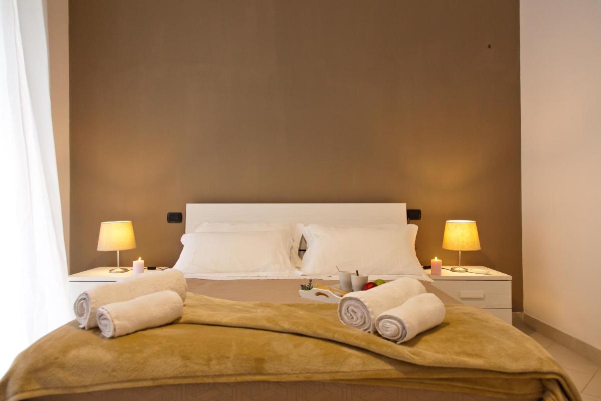 Suitetrails - Le Corti di Napoli Apartments