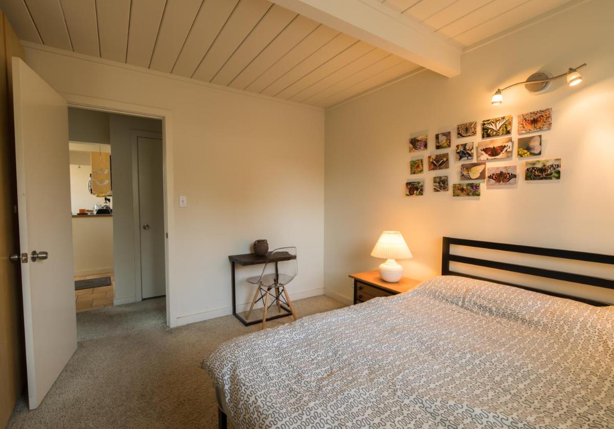 Private Room with Shared Bath - Housity