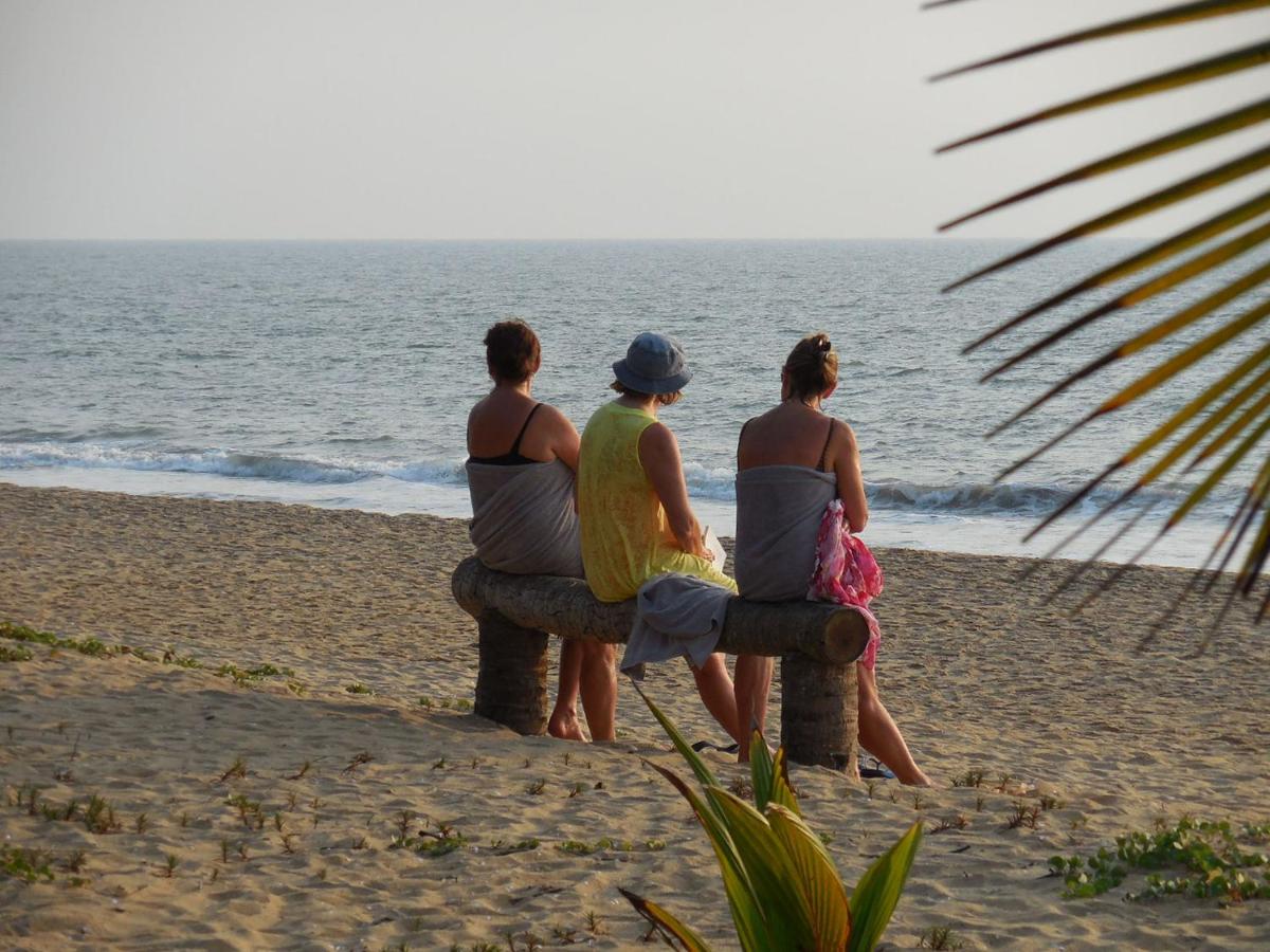 Kanan Beach Resort - Housity