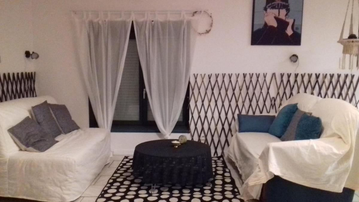 Simple Life House - Housity
