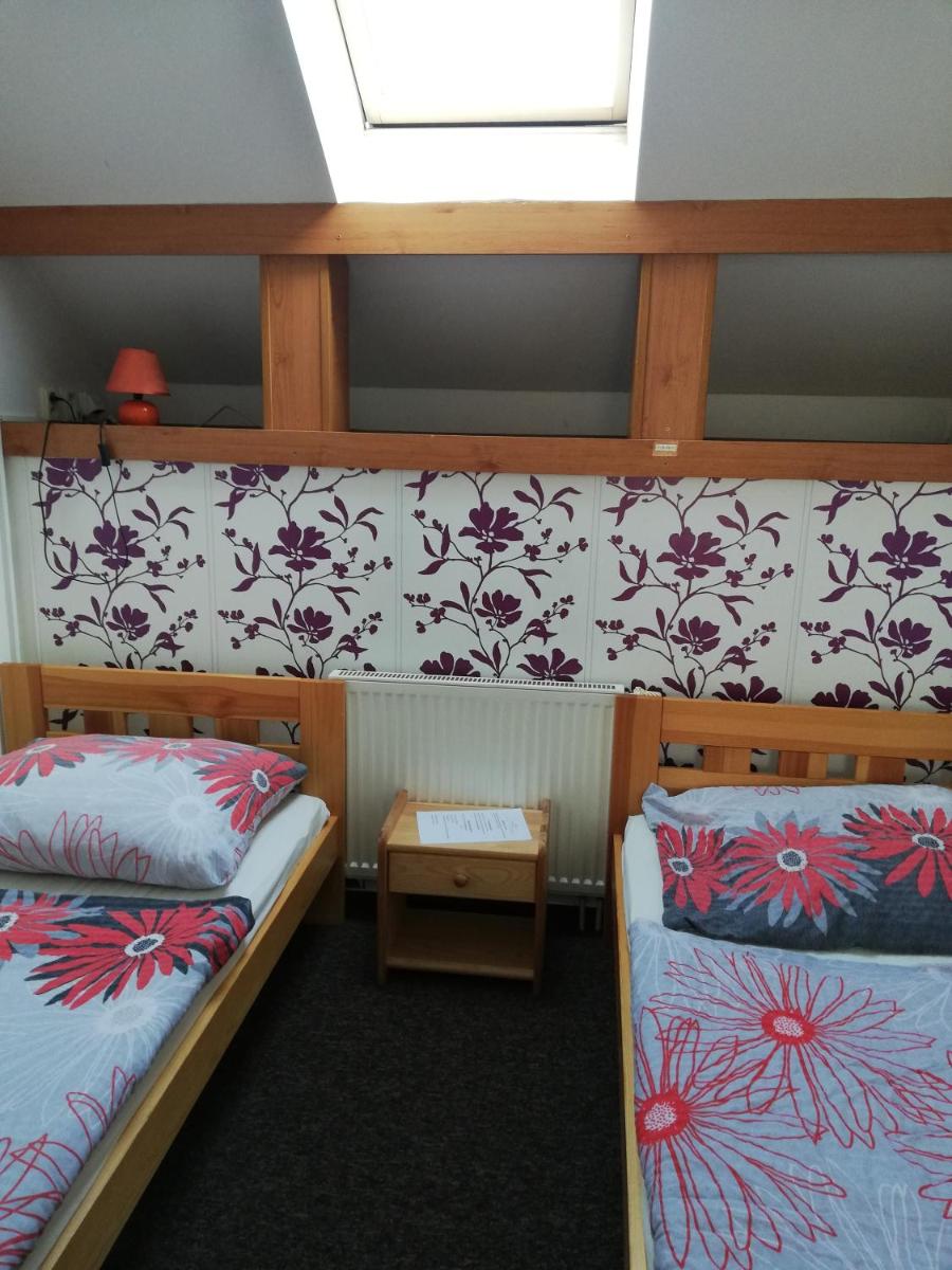 Penzion Horka - Housity