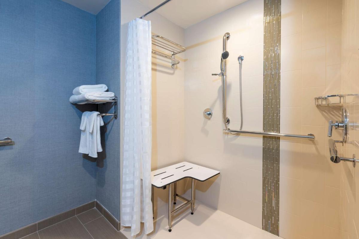 Suitetrails - Hyatt Place Flint/Grand Blanc