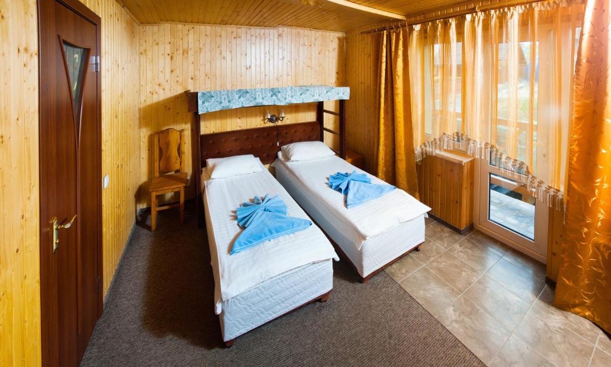Terkon tur bukoviel - Housity