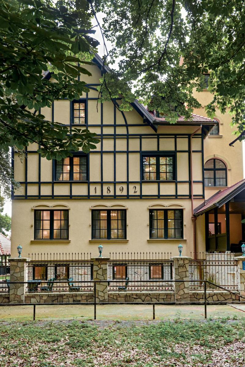 Čenga Resort - Housity