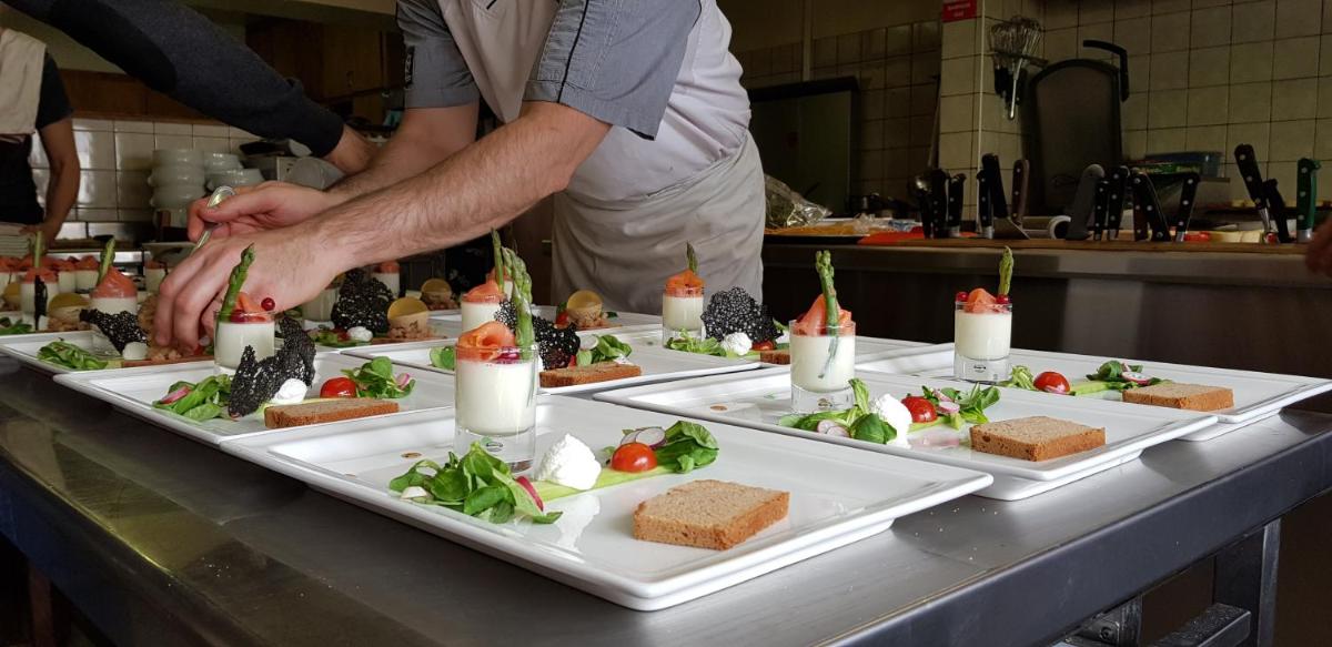 Nourriture dans l'hôtel ou à proximité