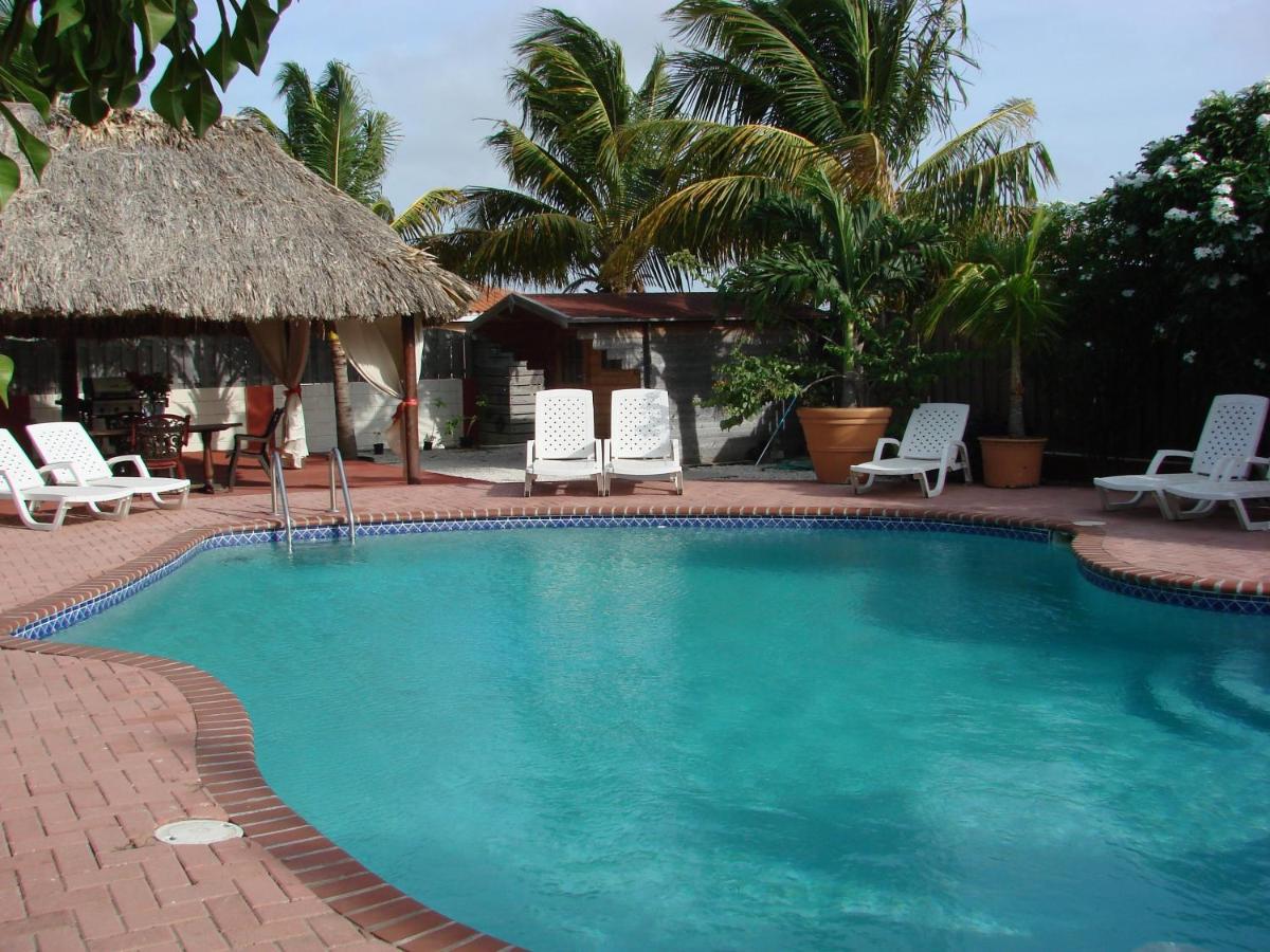 Cunucu Villas - Aruba Tropical Garden Apartments - Housity