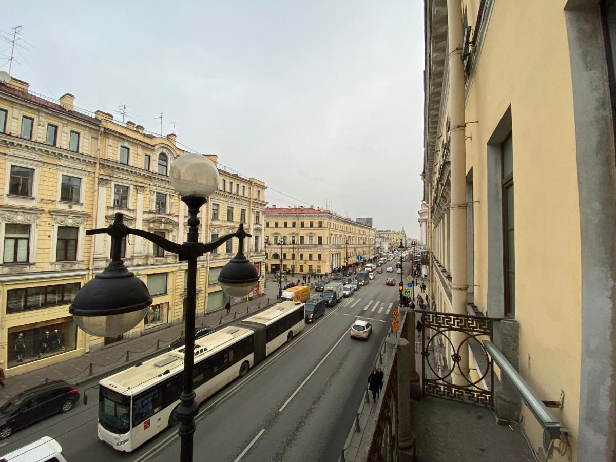 Apartment on Nevsky prospect 13 - Housity