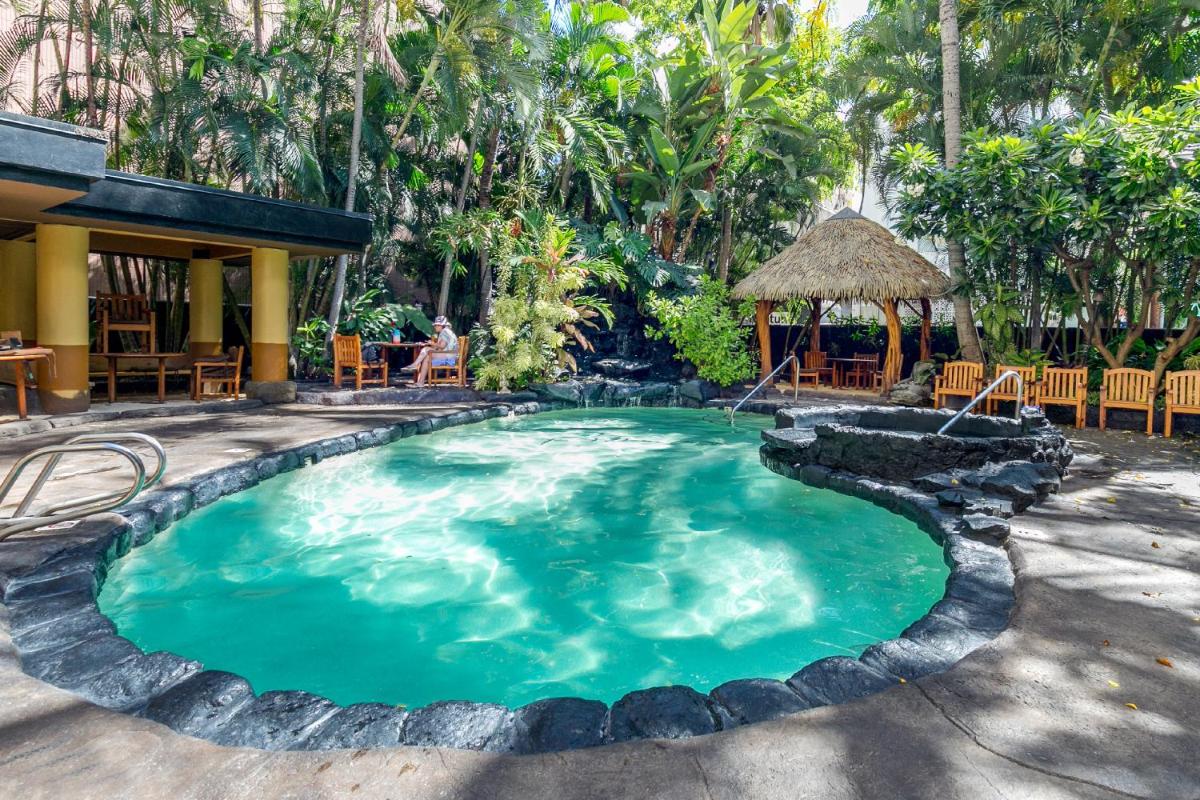 Cozy Studio at Bamboo Hotel Close to Waikiki Beach - Housity
