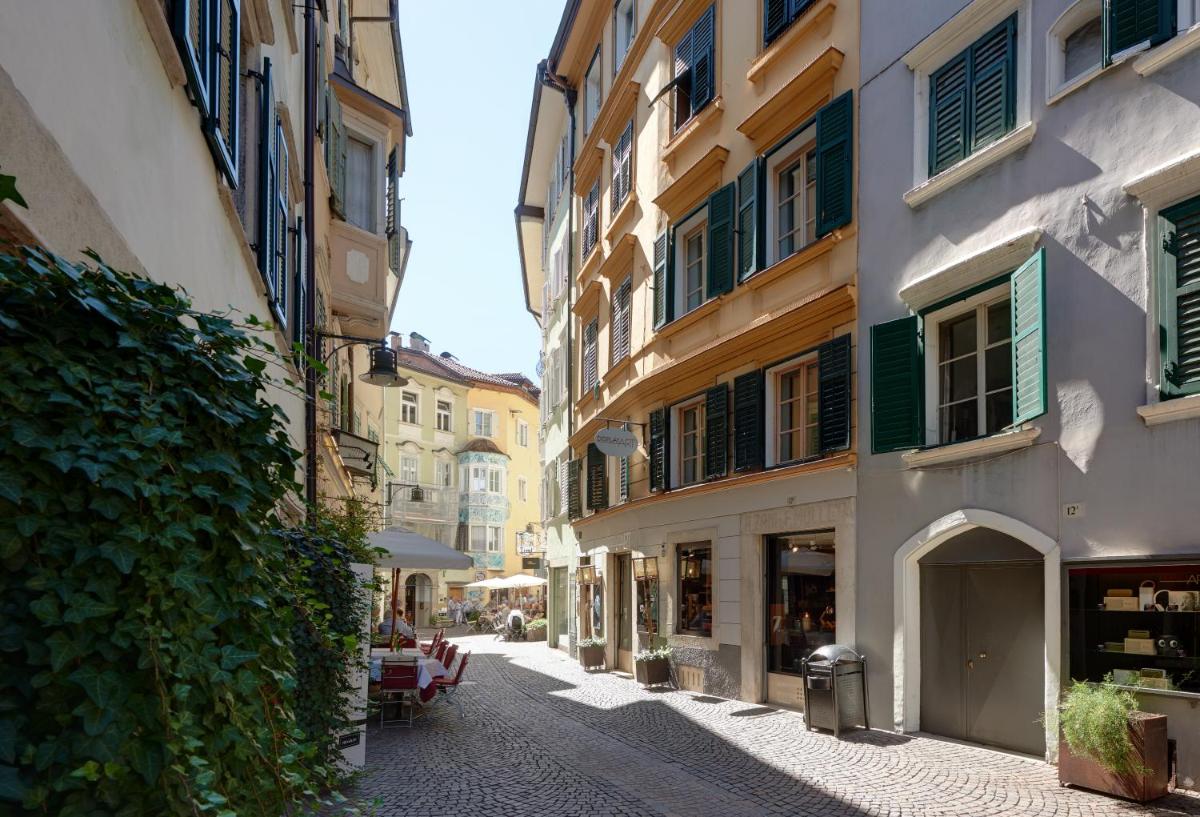Franciscus Apartments - Housity