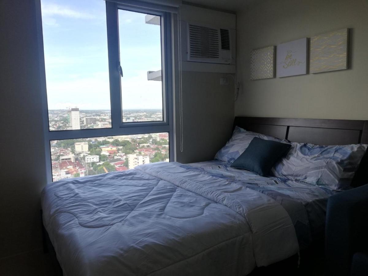 Cozy on the 28th! IT Park Cebu City - Housity