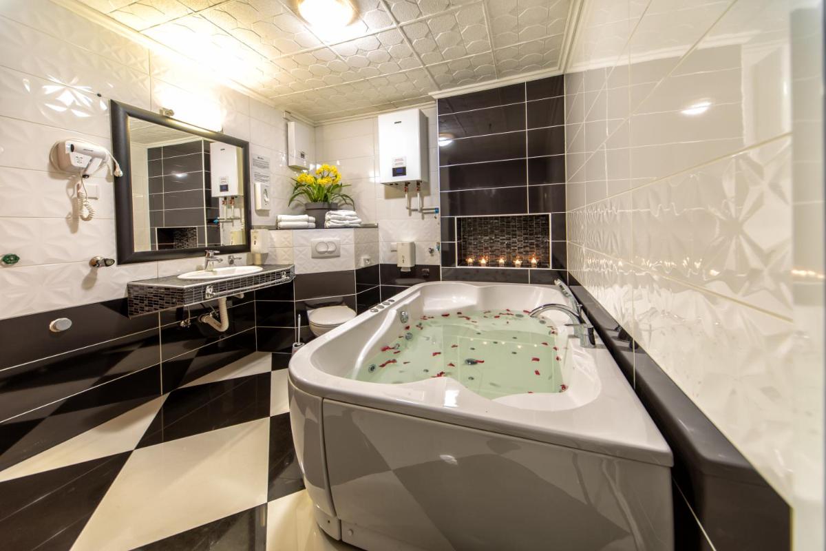 F Apartmani Kragujevac - Luxuary Business Suites - Housity