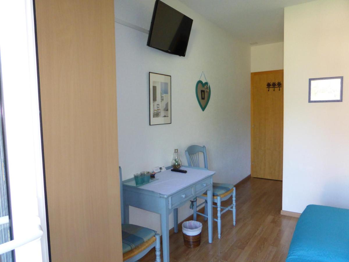 B&B Les Acacias - Housity