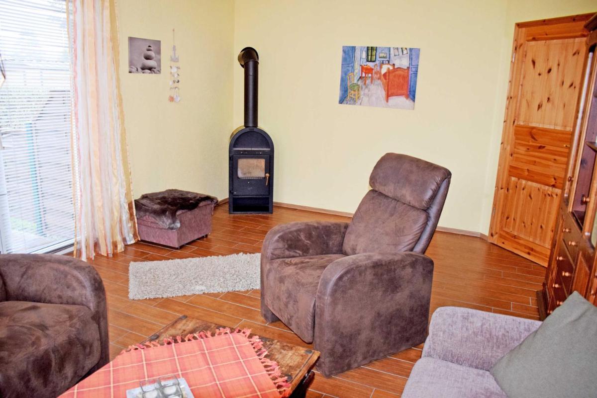Ferienhaus Sabine mit Kamin und So - Housity