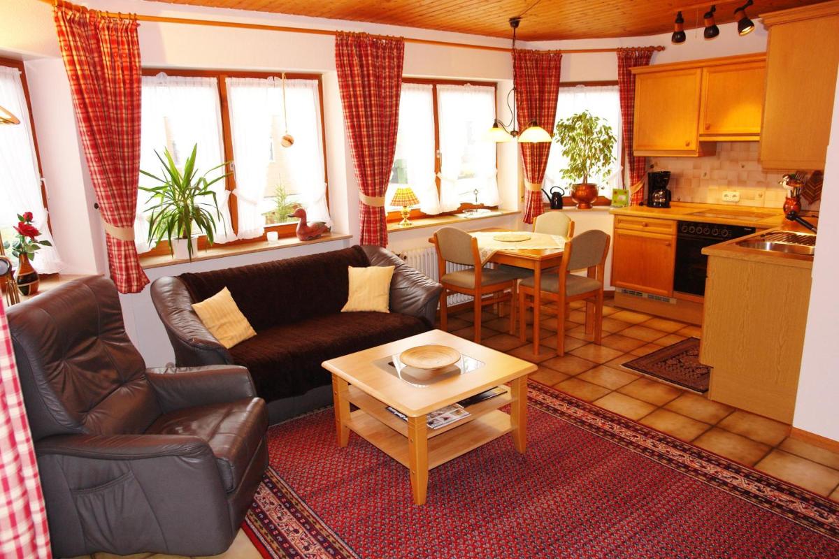 Schwarzwälder Ferienwohnungen - Housity