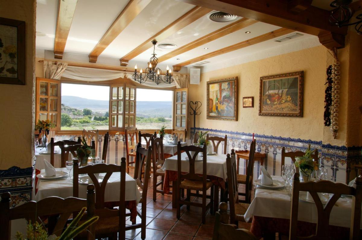 APARTAMENTOS HOTEL 77 - Housity
