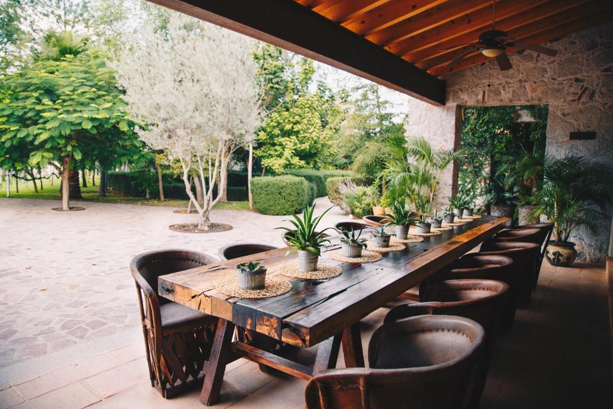 María & Bernardo Casa - Viñedo - Housity
