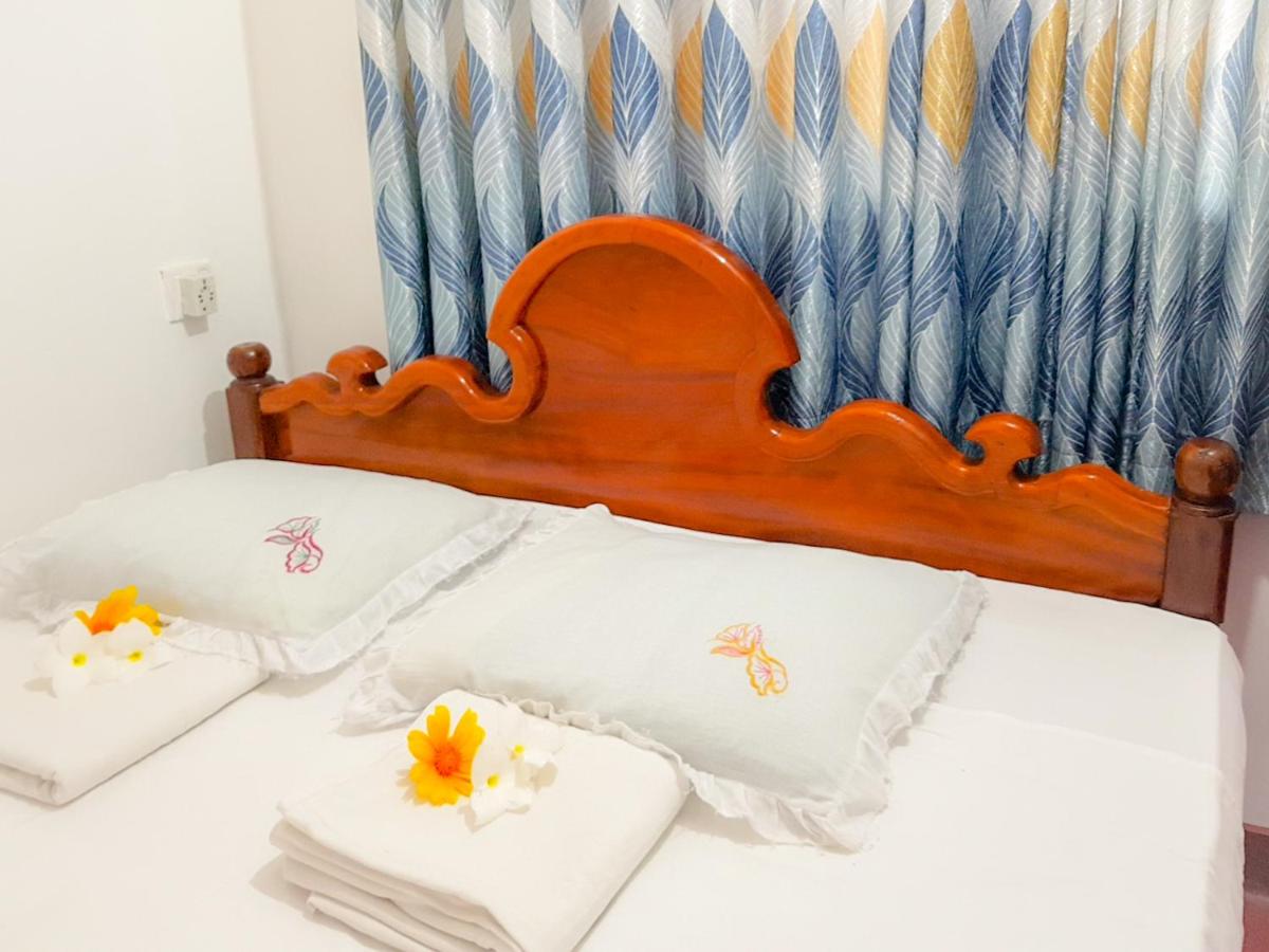 Hikkaduwa backyard beach homestay - Hizvo