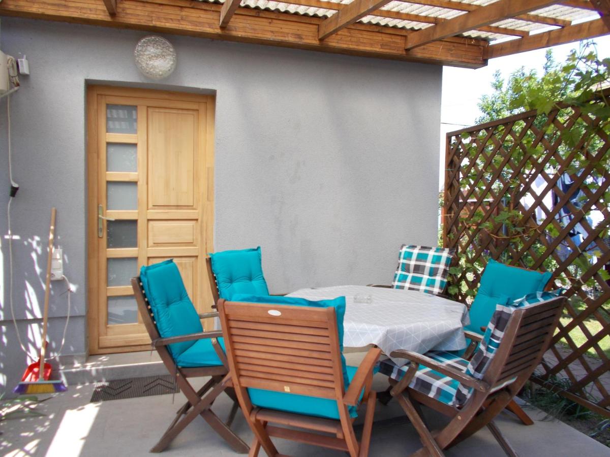 Lenart House 1 - Housity