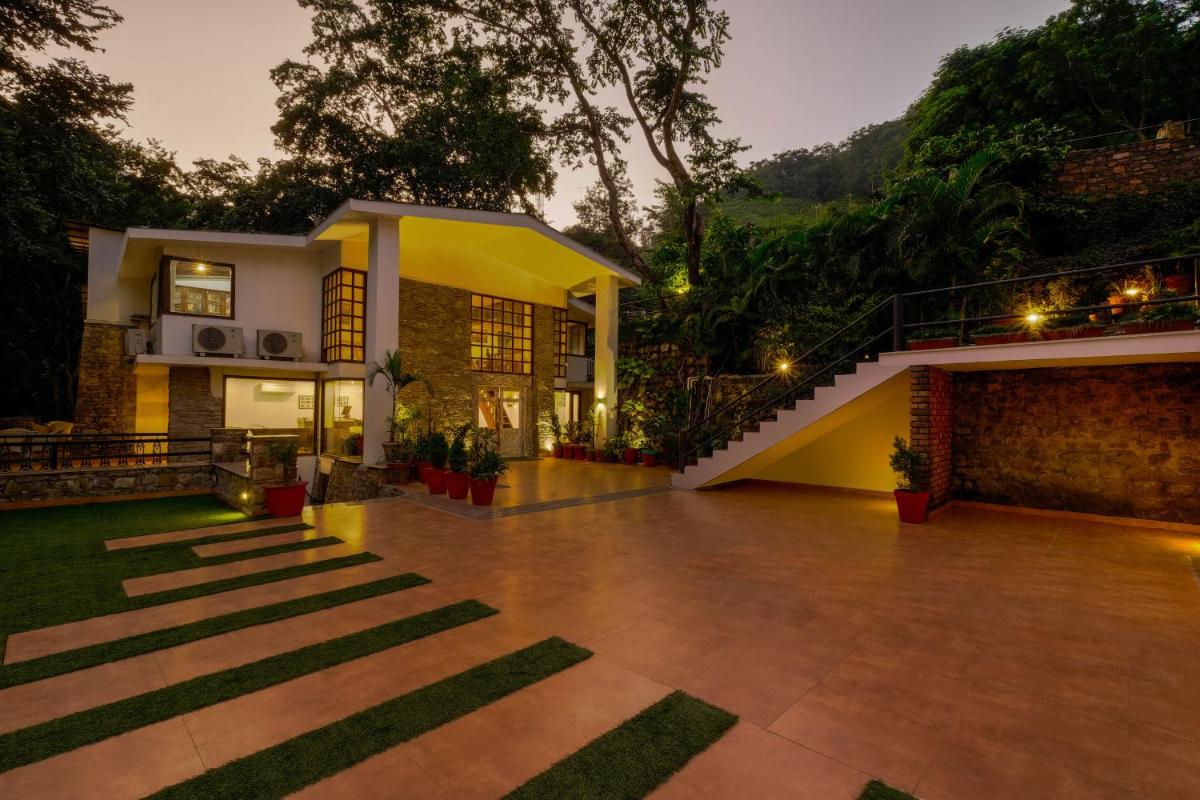 Summit By The Ganges Beach Resort & Spa - Housity