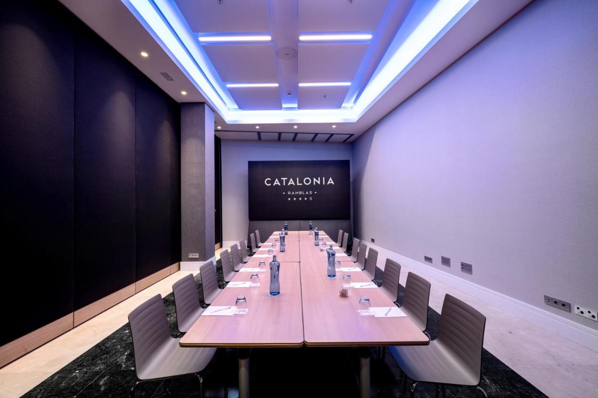 Zona business o sala de conferencias en Catalonia Ramblas 4* Sup