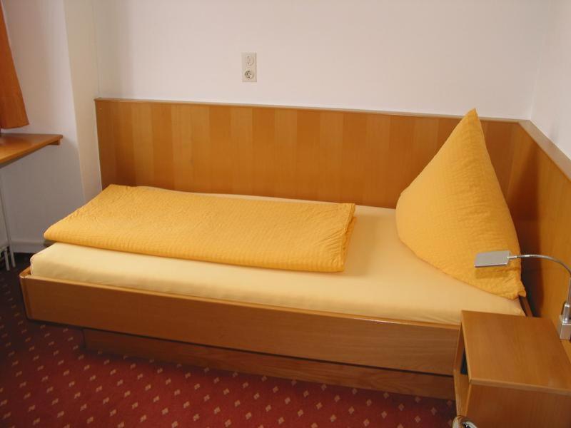 Hotel Gästehaus Theresia Garni - Housity
