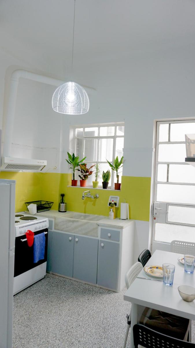 Comfortable Apartment in Kallithea by Athenian Homes - Housity