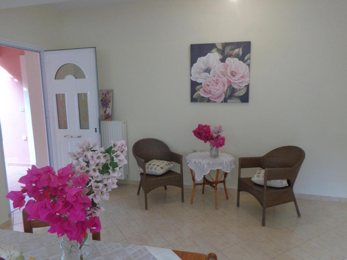 Angelina's apartments Helmata - Housity