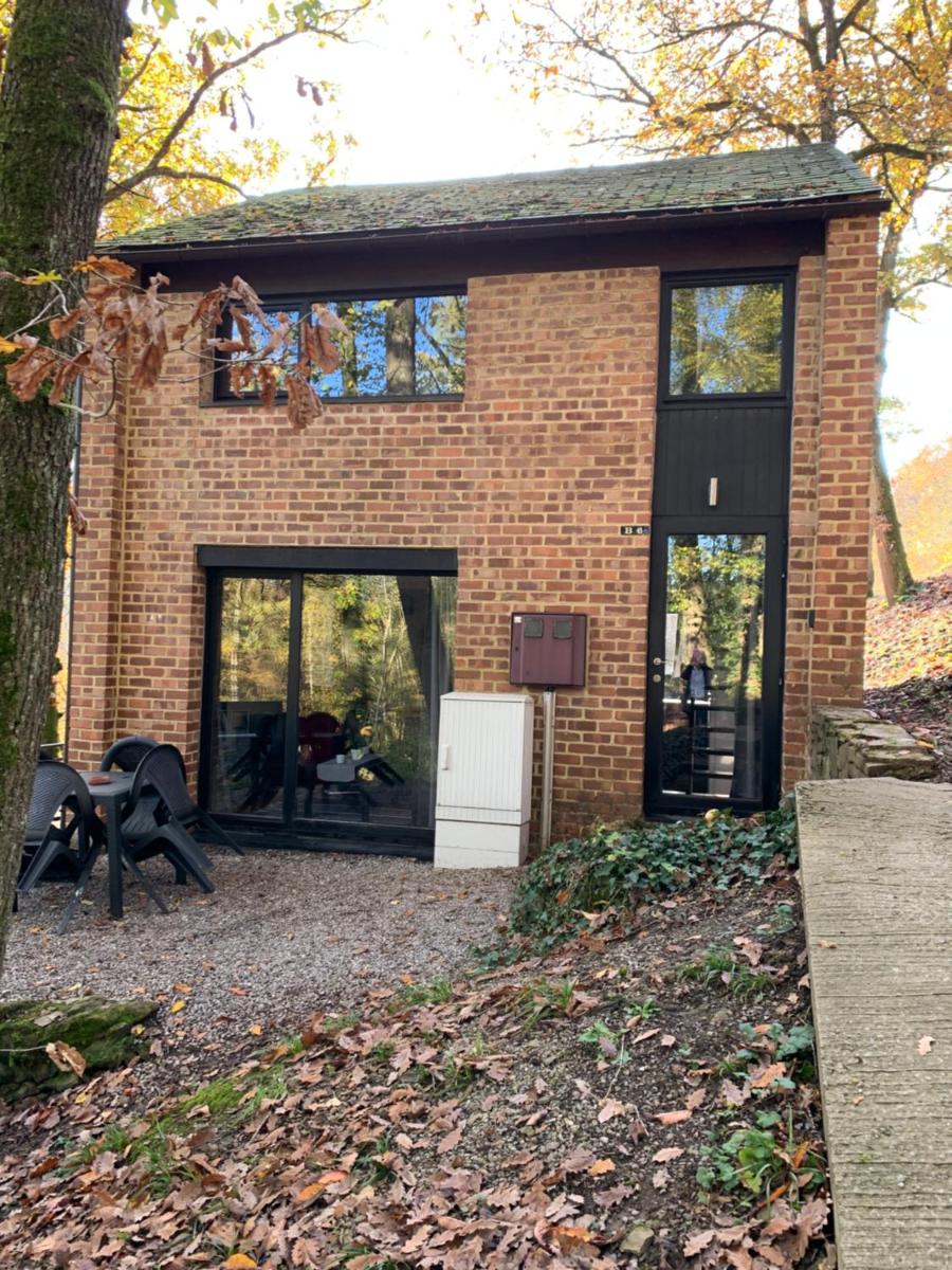 Wood House - Housity