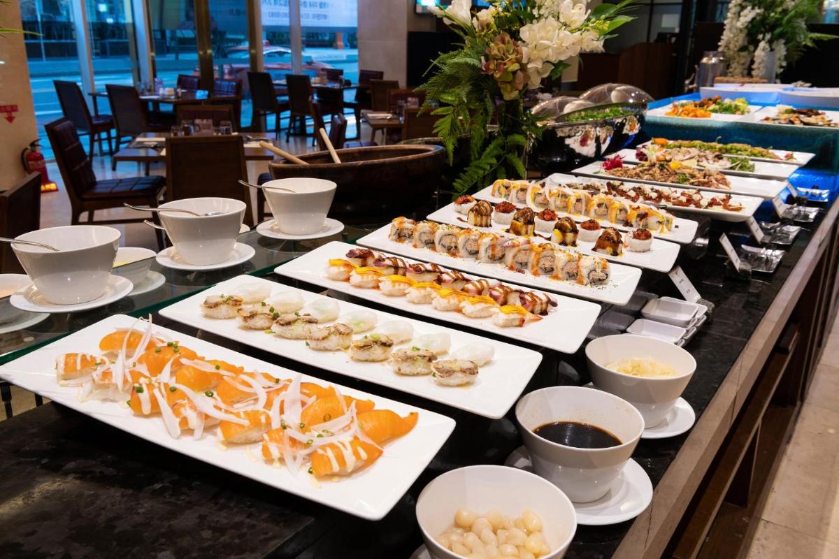Stanford Hotel Seoul - Housity