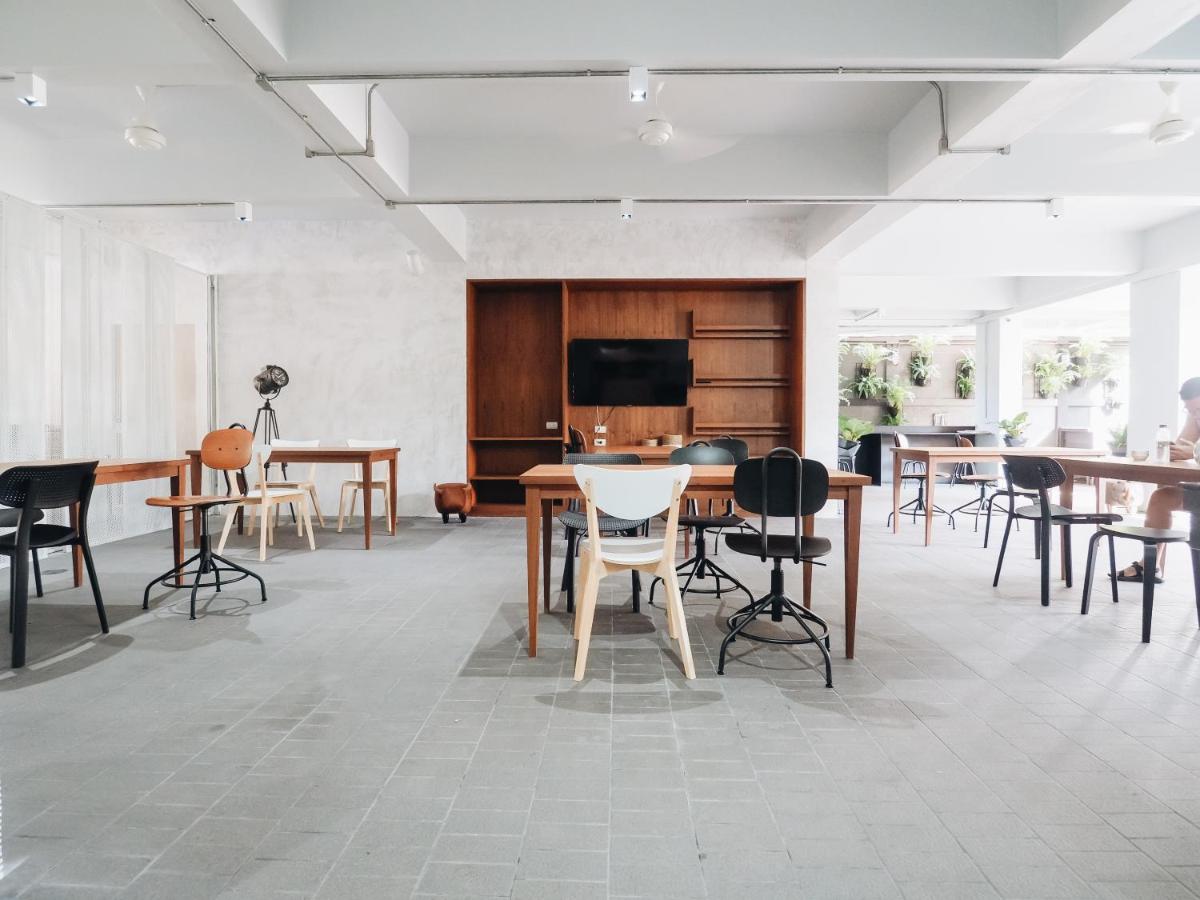 Loyy Hotel - Housity