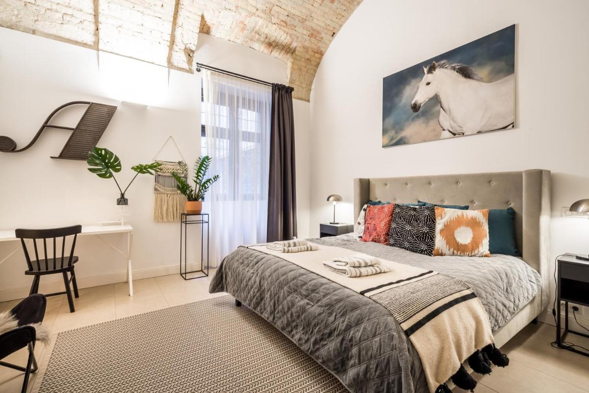 Suitetrails - Urban Stable Luxury Apartments