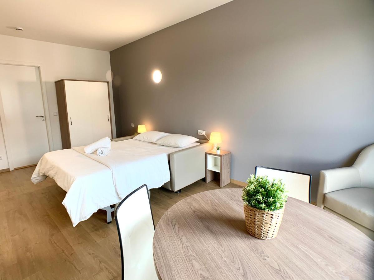 Cozy Studio. Open Space. Business / Leisure - Housity
