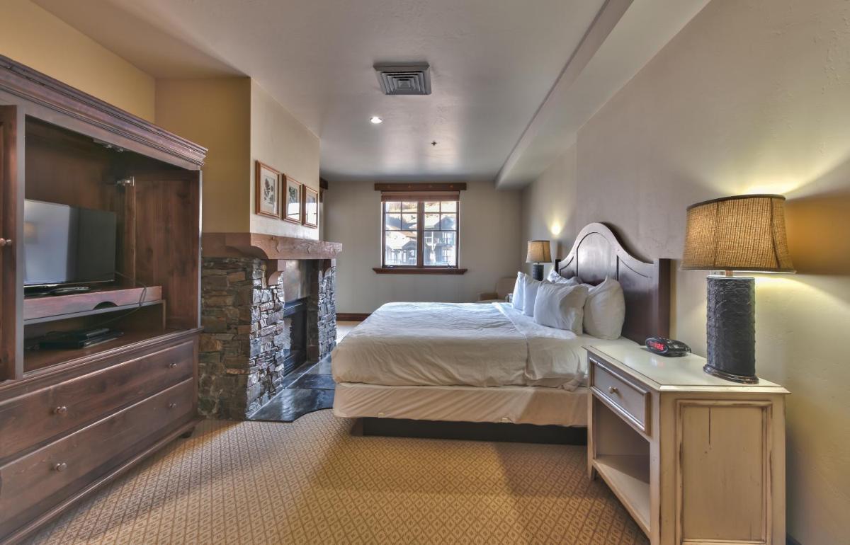 Suitetrails - Miners Club 4 Bedroom Loft by Canyons Village Rentals MC12A
