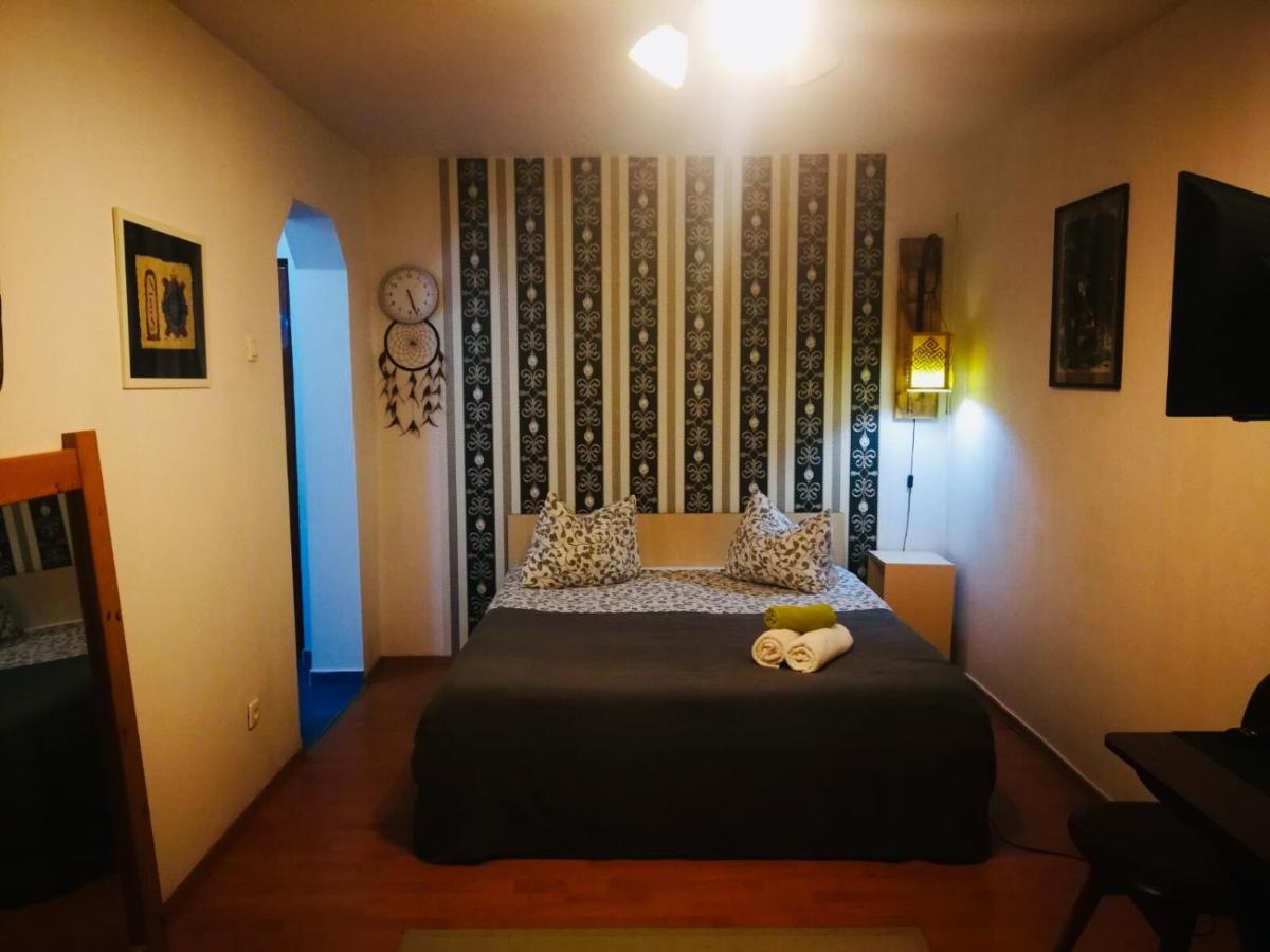Nexus Holiday - Housity