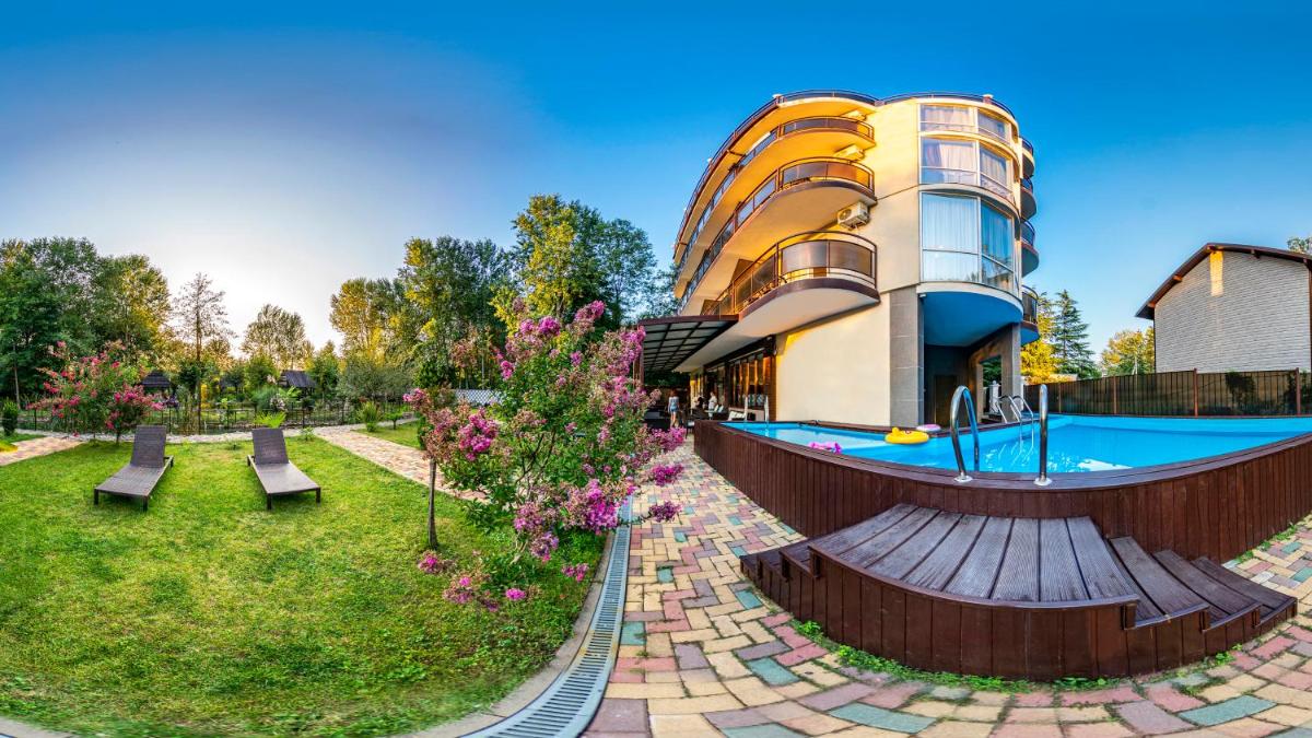 Suitetrails - Отель Вилла Море