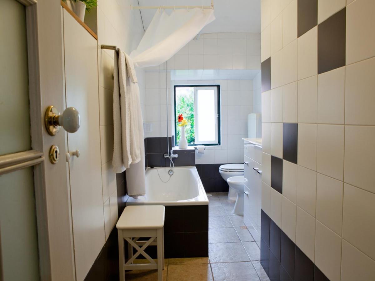 Myplace - Lisbon Principe Real Studio - Housity