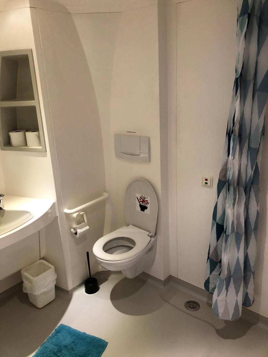 STF Jumbo Stay Stockholm - Housity