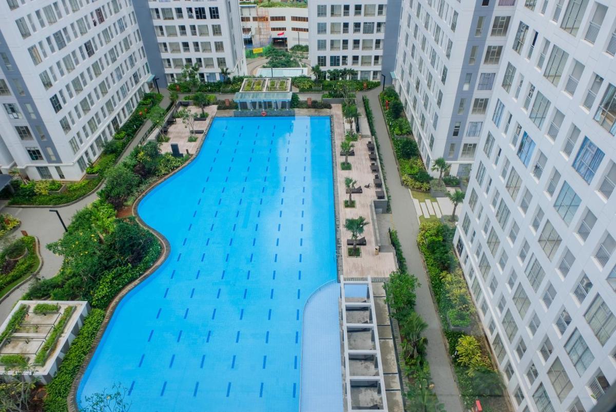 Spacious 3BR Apartment at M-Town Residence By Travelio - Housity