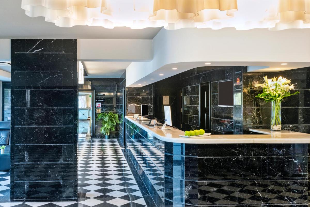 Imagen de la galería de Salles Hotel Aeroport de Girona, en Riudellots de la Selva