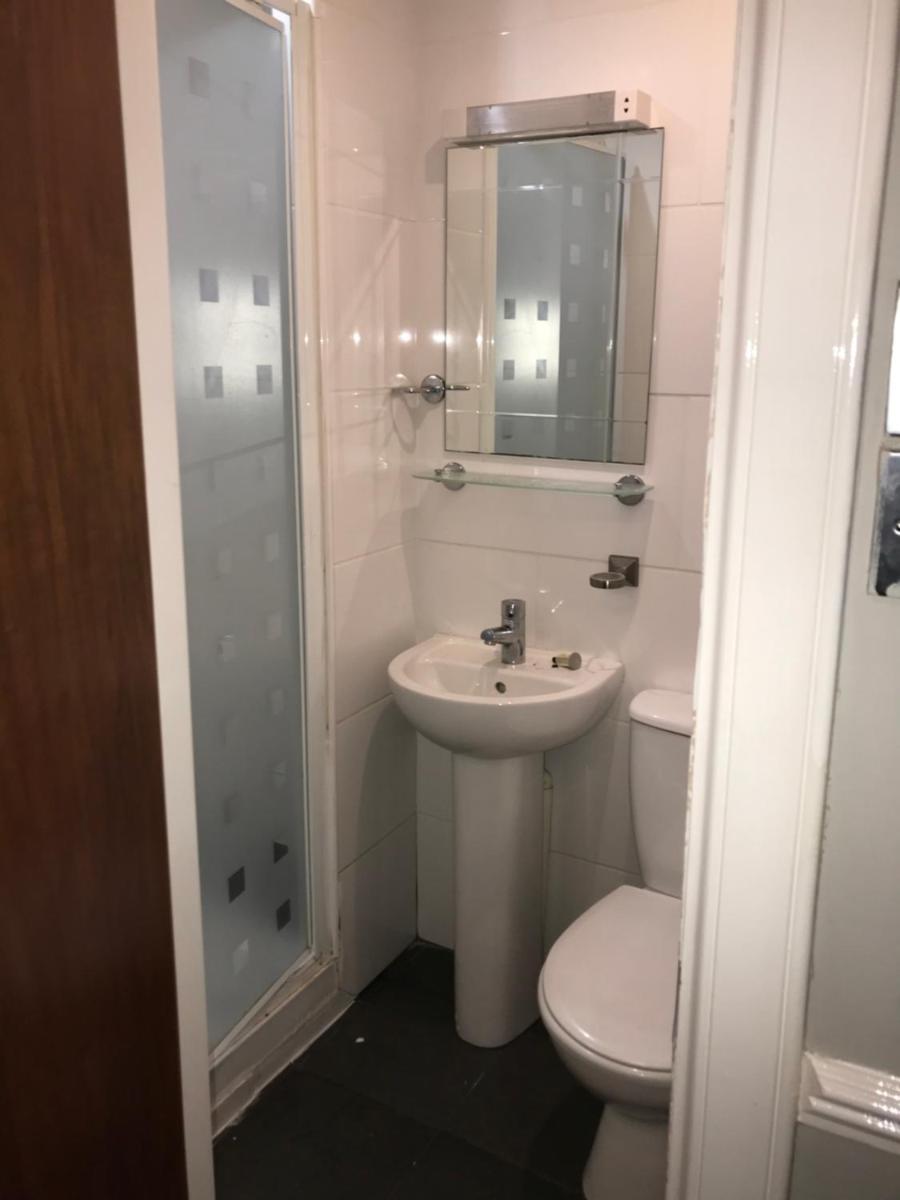 The Ocean Inn - Housity