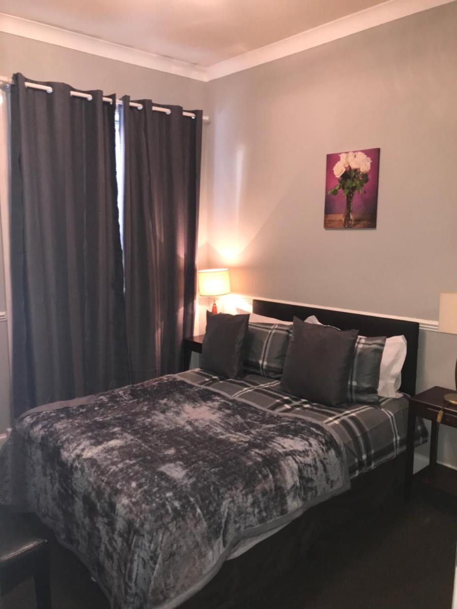 The Ocean Inn - Housity