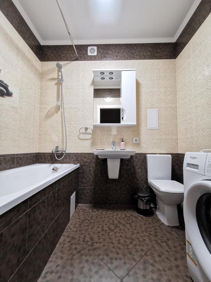 Suitetrails - Chernigov City Apartments na Peremohy