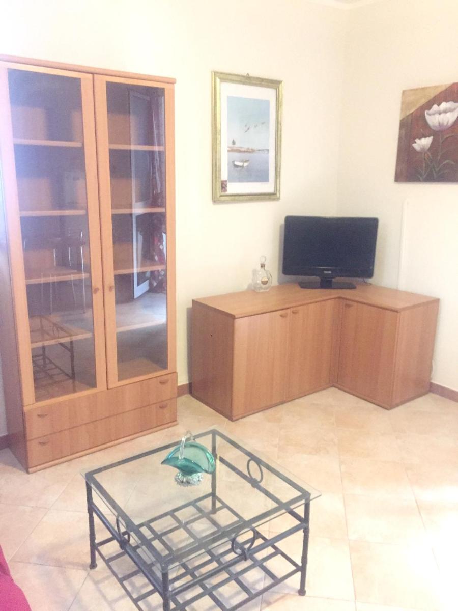 Suitetrails - Studio at Campofelice di Roccella 1 km away from the beach