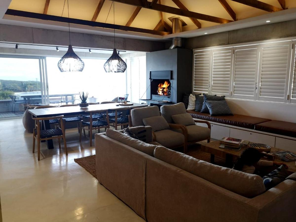 Suitetrails - Troon Beach Cottage Hermanus