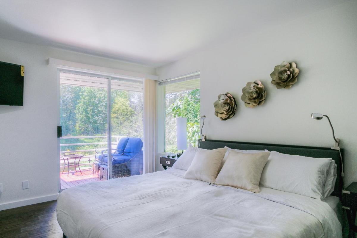 Moon River Suite #2 - Housity